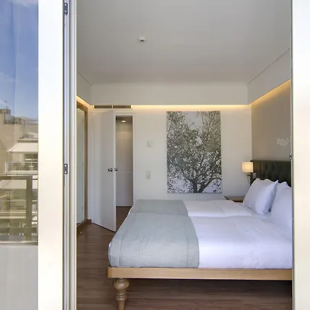 Titania 4* Atene
